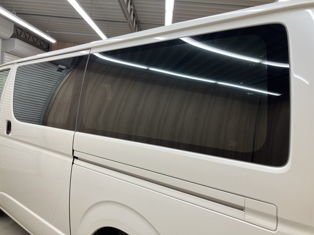 固定式リアサイドガラス