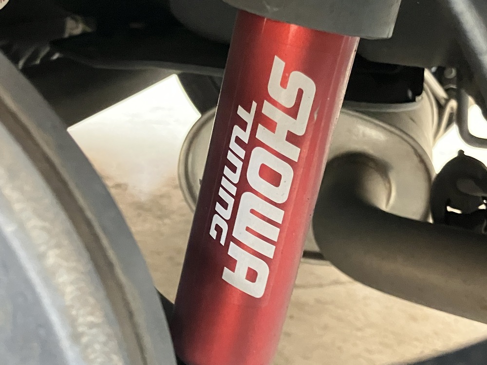 SHOWA TUNINGサスペンション