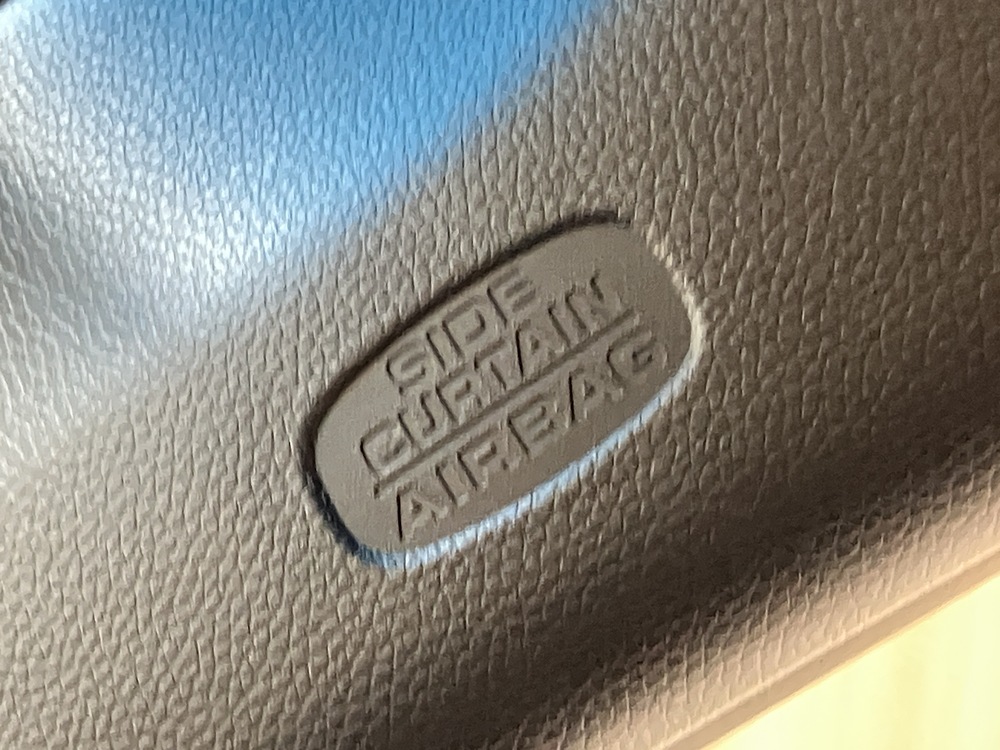 カーテンエアバック