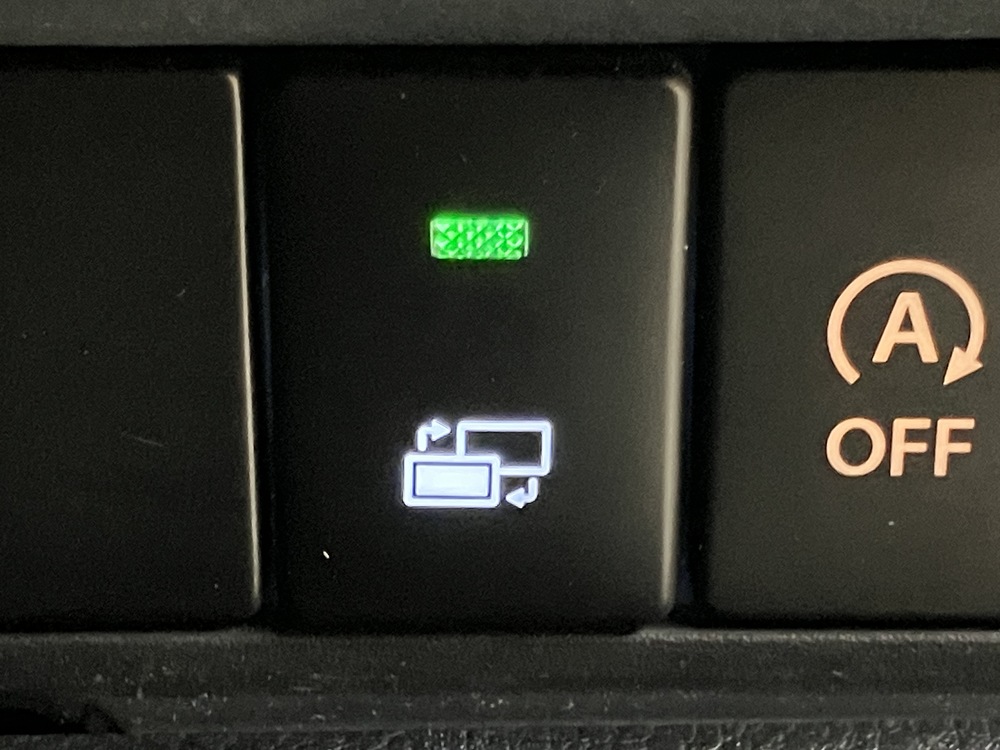 カメラ切替ボタン