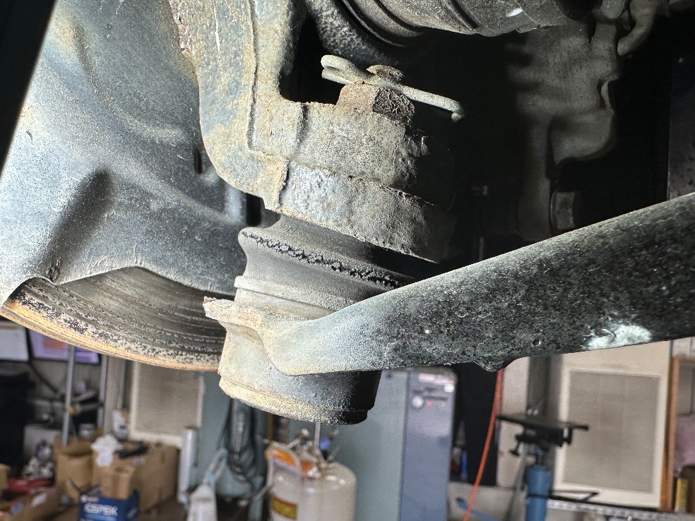 ロアボールジョイントブーツ before