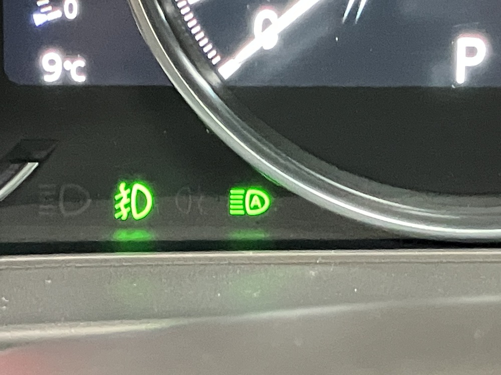 オートハイビーム機能