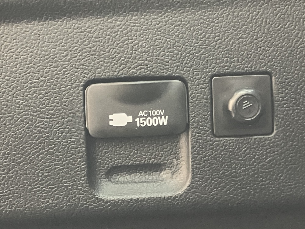 ラゲッジルーム内