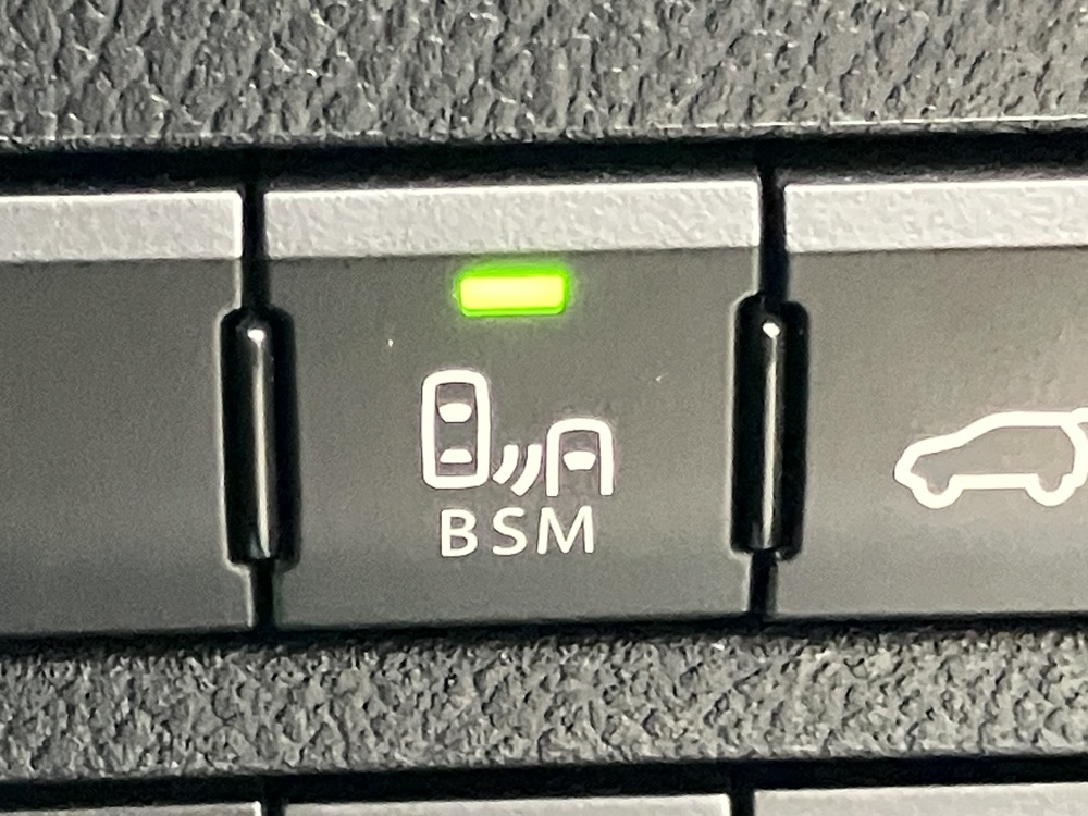 ブラインドスポットモニター