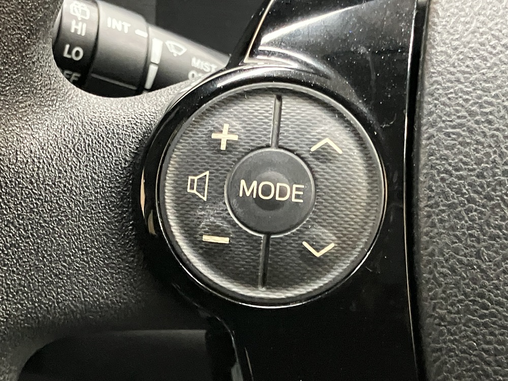 ステアリングスイッチ