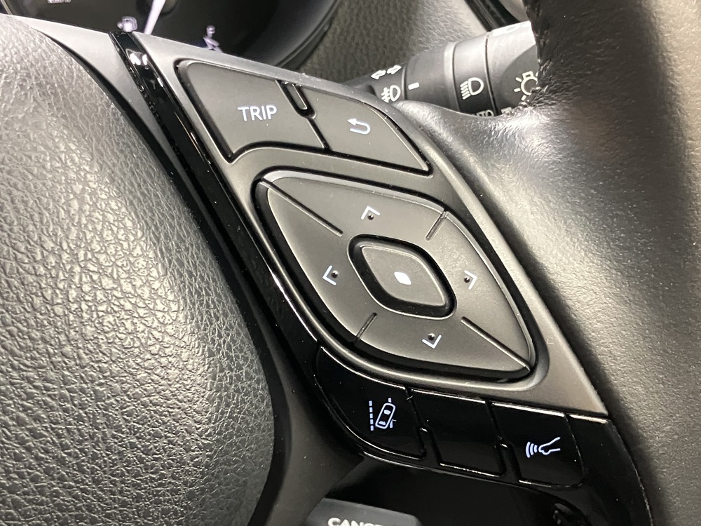 レーントレーシングアシスト（セーフティセンス）