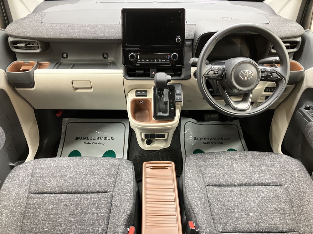 フロマージュ内装 1