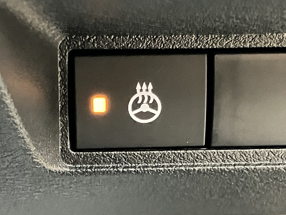 ステアリングヒーター