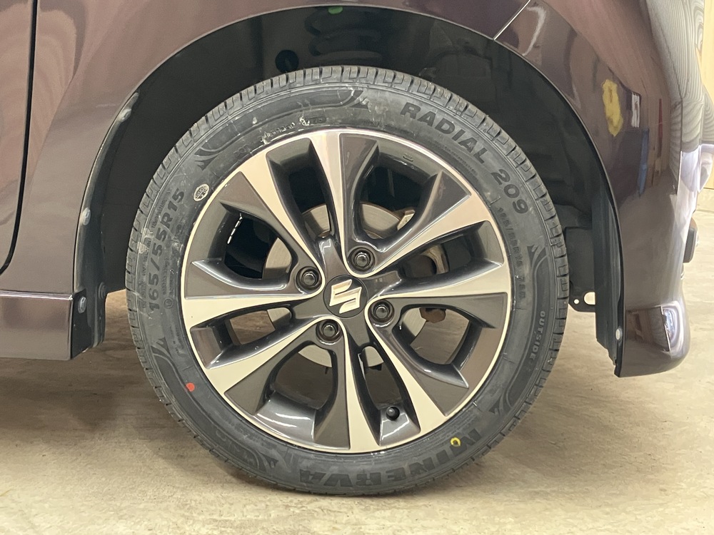 新品タイヤ交換済 1