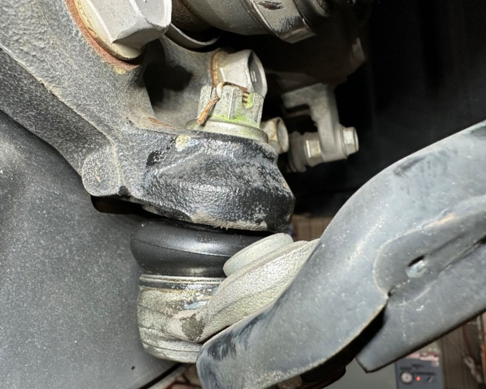 ロアボールジョイントブーツ before