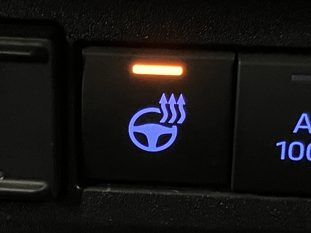 革巻きステアリングホイール