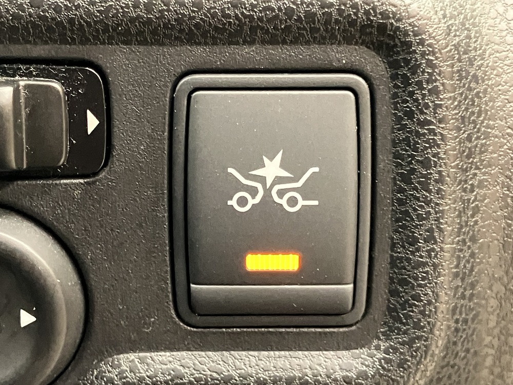 エマージェンシーブレーキ