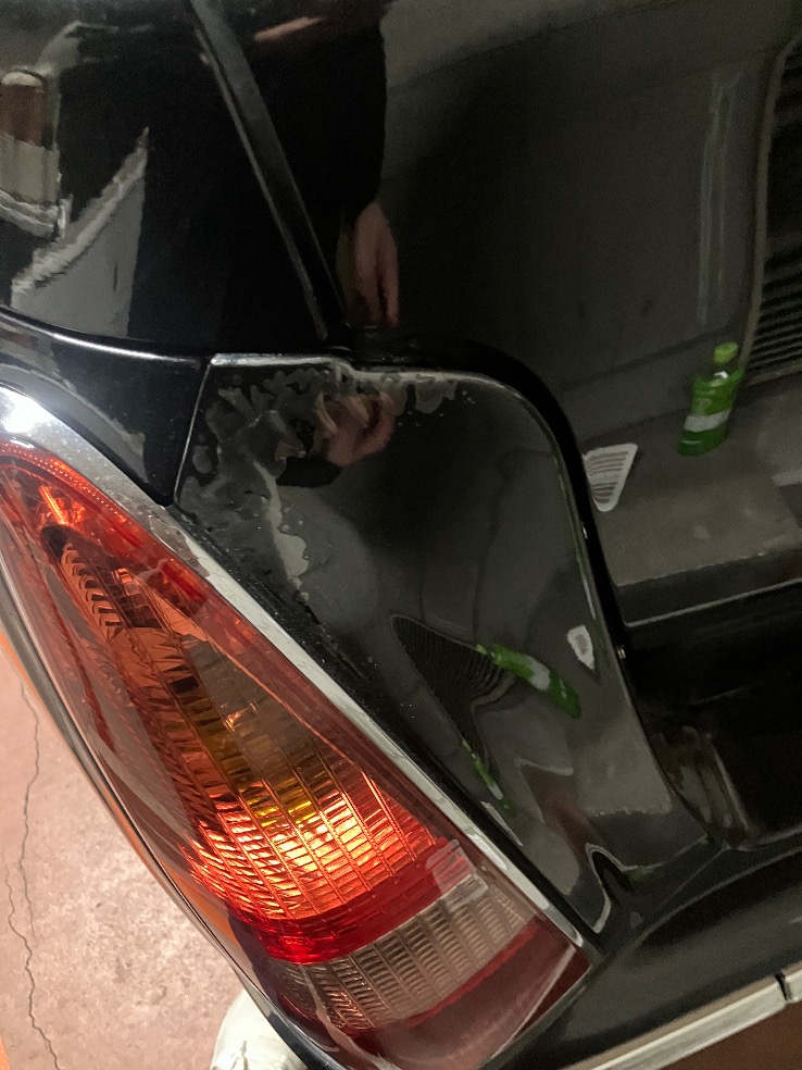 リアコーナーパネル塗装ハゲ