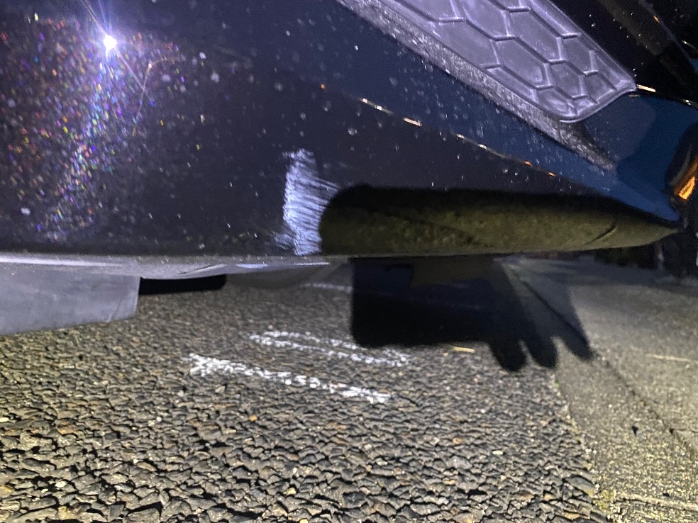 フロントバンパー下部すり