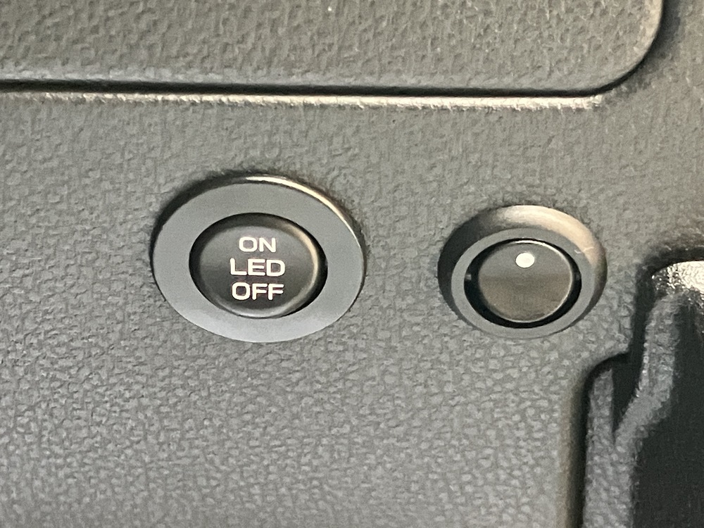 LEDアクセサリーライナー 画像1