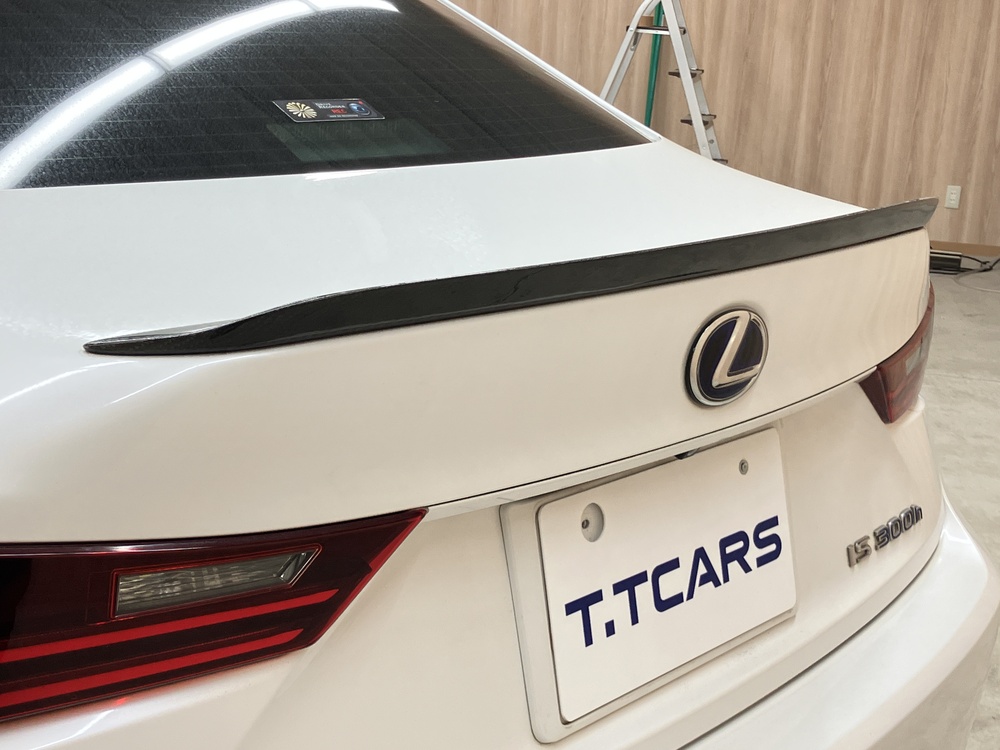 カーボン調リアスポイラー画像1