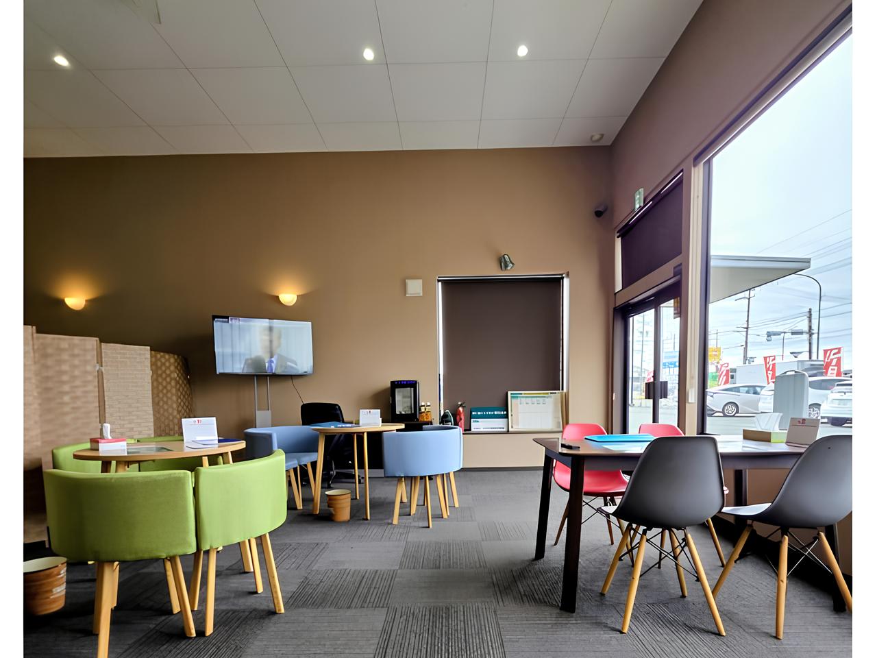 T.TCARS清須店 作業風景