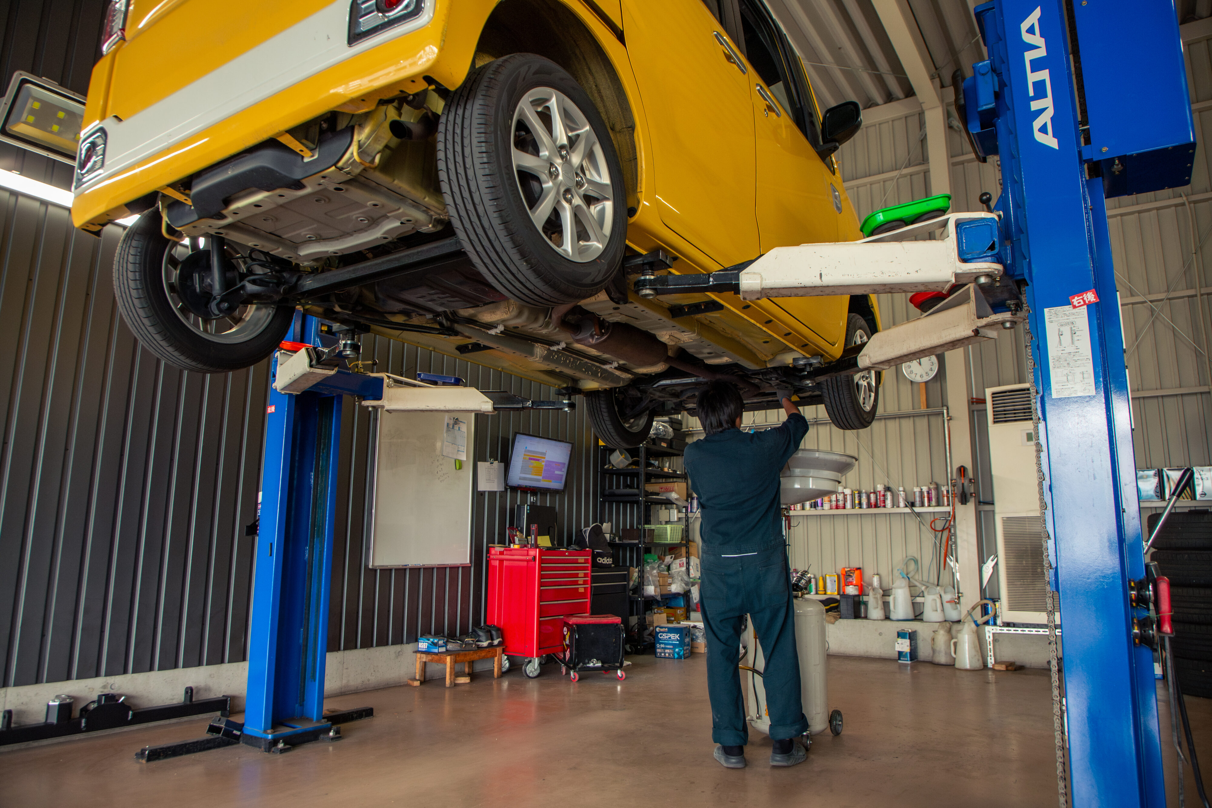 T.TCARS清須店 ピット